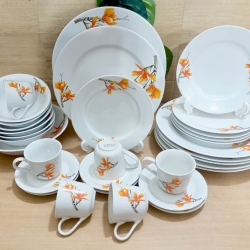 Elegant Ceramic Dinner Set – 16 Pieces Modern &amp;amp; Chip-Resistant Design Microwave and Dishwasher Safe Perfect for Family Meals